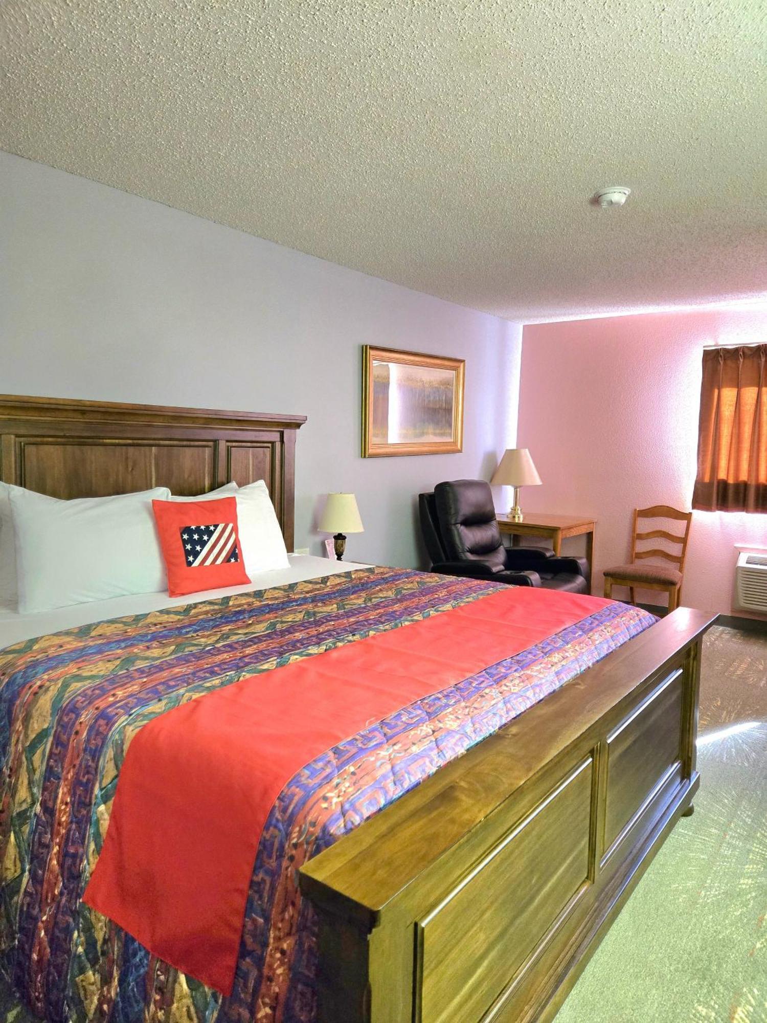 American Inn Ozark Extérieur photo